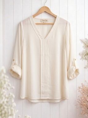 Work to Weekend Dizzy Lizzy Airy Sheer V-Neck Tunic Roll Tab Sleeves Size Large